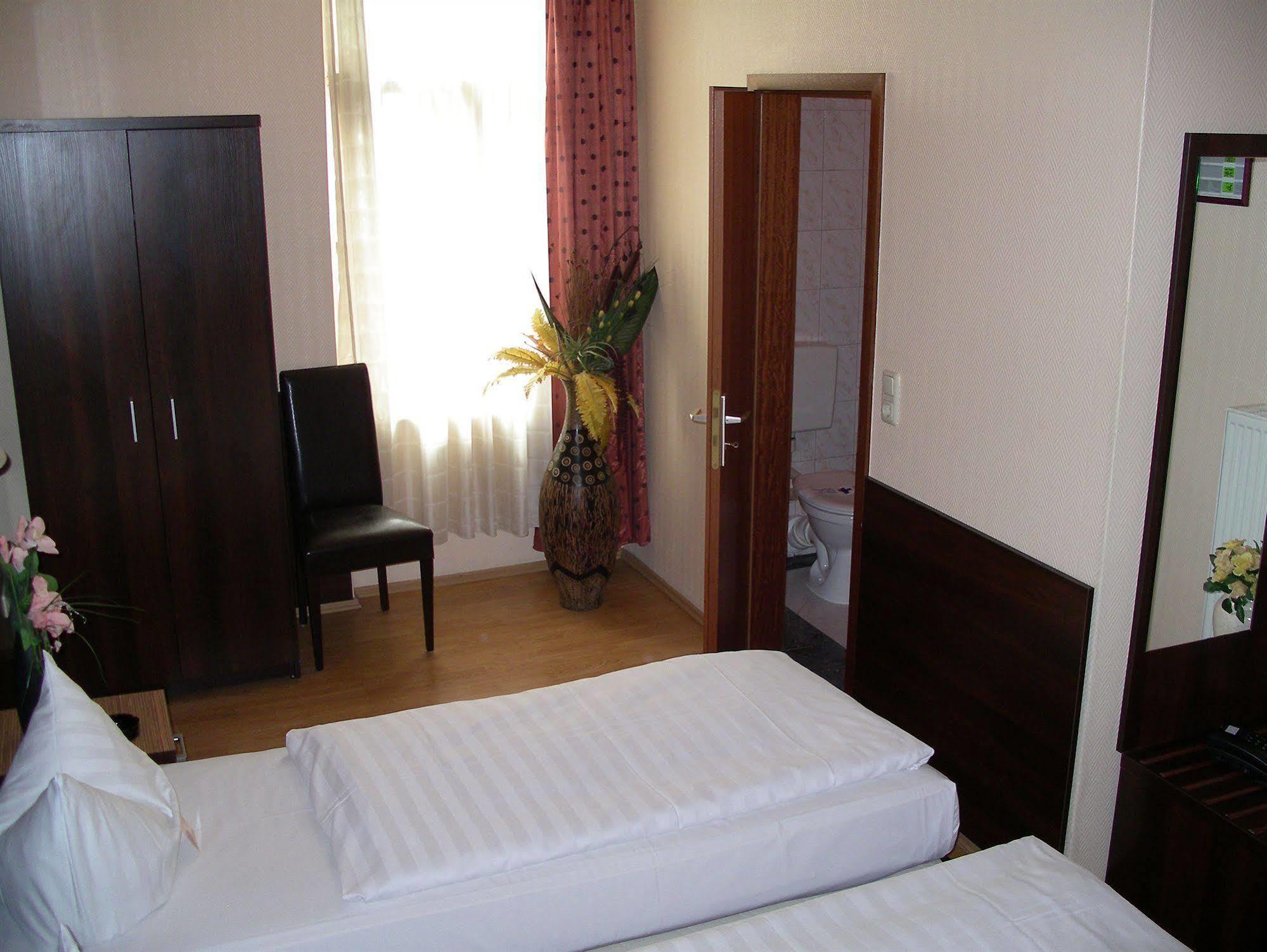 Hotel Elbe Street 34 Francfort-sur-le-Main Extérieur photo